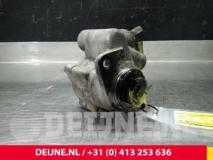 Gebruikte Pomp Servo Renault Master Prijs € 72,60 Inclusief btw aangeboden door van Deijne Onderdelen Uden B.V.