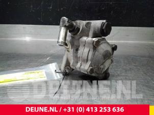 Renault Master Power steering pump O54472 photo 2