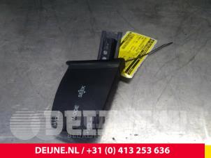 Ford Transit Steering wheel mounted radio control O54753 photo 2