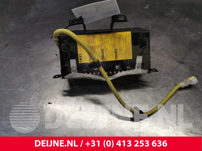 Toyota Hiace Airbag rechts (Armaturenbrett) O55209