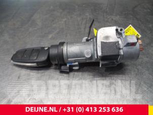 Audi A4 Kontaktslot+Sleutel O55359 foto 2