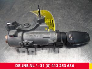 Audi A4 Kontaktslot+Sleutel O55359 foto 3
