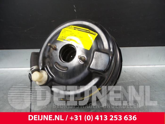 Nissan Vanette Bremskraftverstärker O55581
