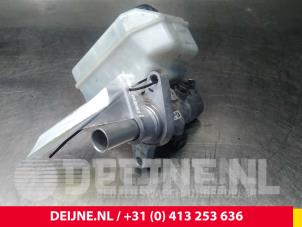 Audi Q3 Master cylinder O55627 photo 2