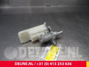 Mercedes Citan Hoofdremcilinder O55705 foto 2