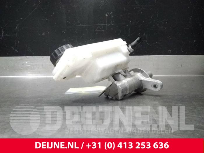 Mercedes Citan Master cylinder O55706
