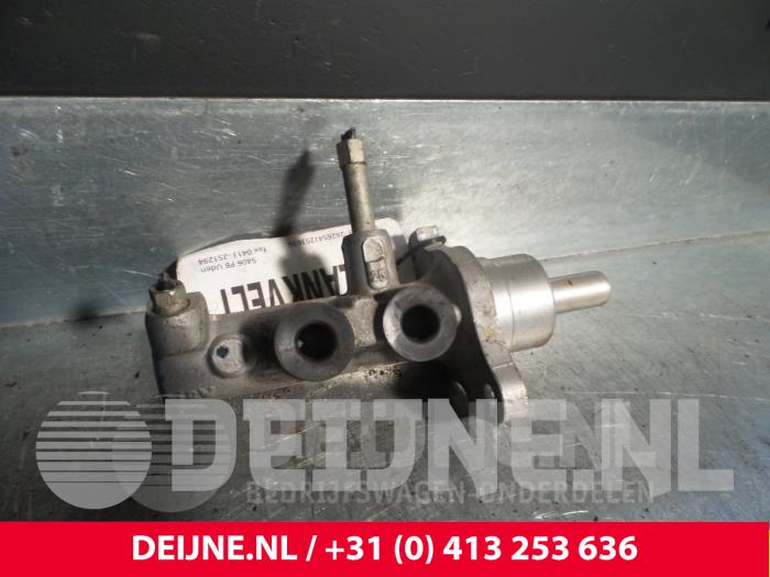 Opel Astra Hauptbremszylinder O55738