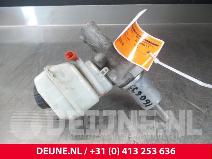 Gebruikte Hoofdremcilinder Volkswagen Crafter Prijs € 54,45 Inclusief btw aangeboden door van Deijne Onderdelen Uden B.V.