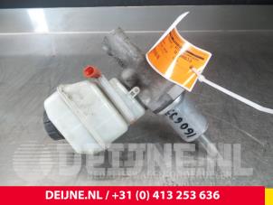 Gebruikte Hoofdremcilinder Volkswagen Crafter Prijs € 24,20 Inclusief btw aangeboden door van Deijne Onderdelen Uden B.V.