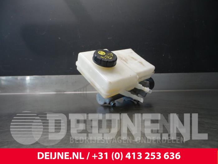 Volkswagen Crafter Hoofdremcilinder O55770