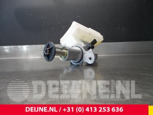 Volkswagen Crafter Master cylinder O55770 photo 2