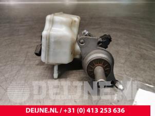 Volkswagen Golf Master cylinder O55780 photo 3