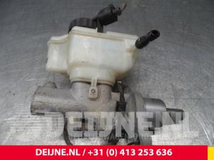 Volkswagen Caddy Master cylinder O55794 photo 3