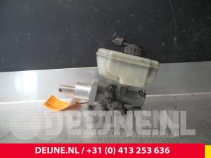 Volkswagen Caddy Hoofdremcilinder O55795 foto 3