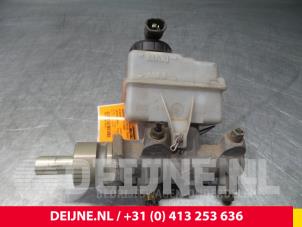Nissan Interstar Master cylinder O55828 photo 2