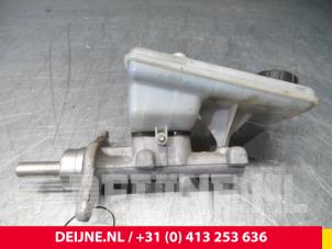 Gebruikte Hoofdremcilinder Nissan Primastar 2.0 dCi 120 Prijs € 24,20 Inclusief btw aangeboden door van Deijne Onderdelen Uden B.V.