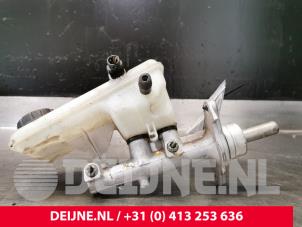 Nissan Primastar Hoofdremcilinder O55832 foto 3