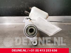 Nissan Primastar Hoofdremcilinder O55832 foto 4