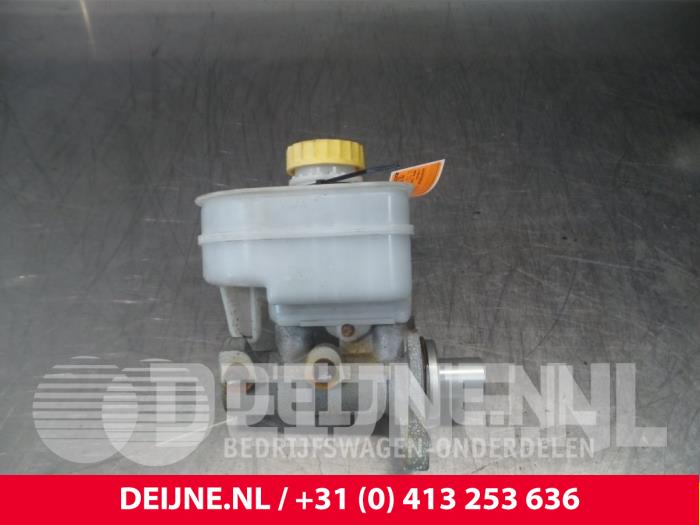 Iveco New Daily Master cylinder O55835