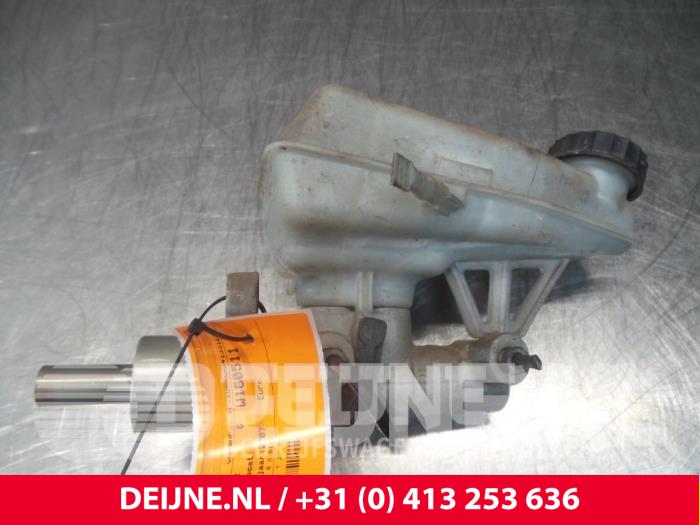 Citroen Jumpy Master cylinder O55865