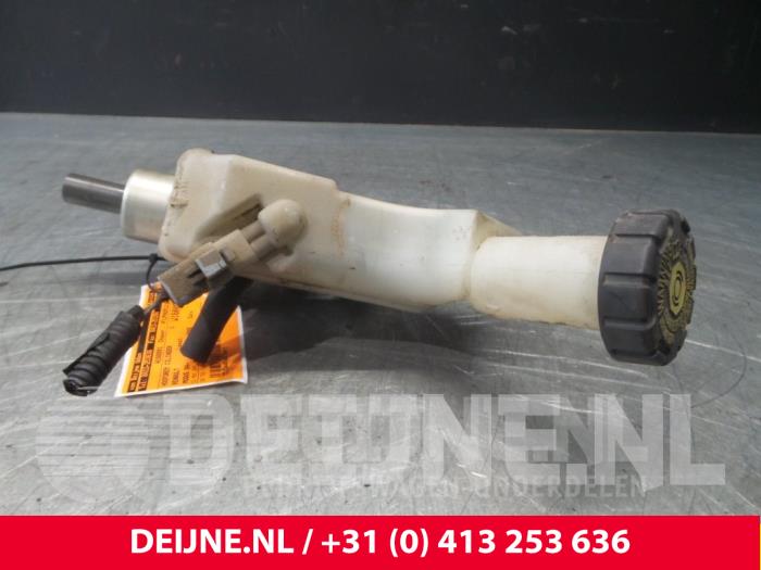 Gebruikte Hoofdremcilinder Renault Modus Prijs € 15,00 Margeregeling aangeboden door van Deijne Onderdelen Uden B.V.