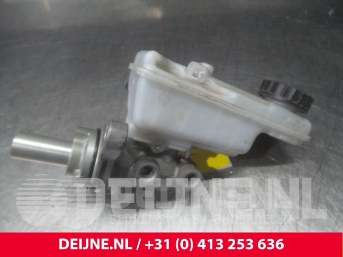 Renault Kangoo Hoofdremcilinder O55921