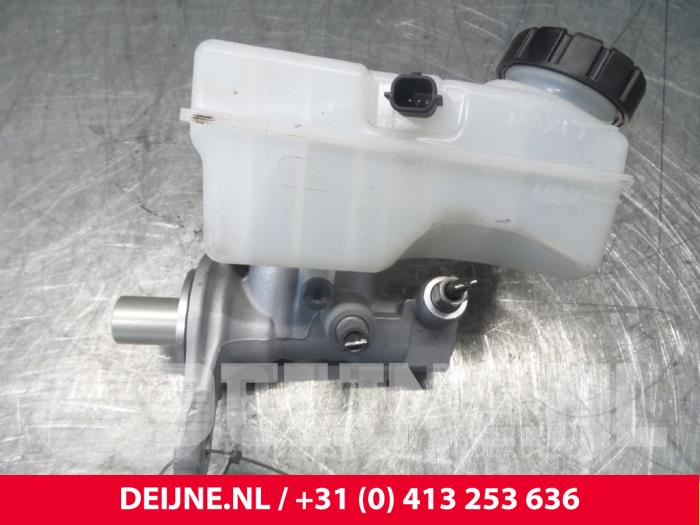 Renault Clio Hoofdremcilinder O55923