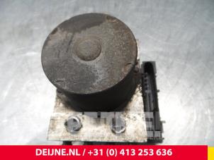 Gebruikte ABS Pomp Ford Transit Prijs € 121,00 Inclusief btw aangeboden door van Deijne Onderdelen Uden B.V.