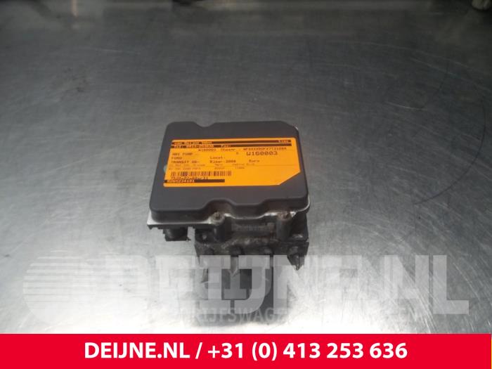 Gebruikte ABS Pomp Ford Transit Prijs € 18,15 Inclusief btw aangeboden door van Deijne Onderdelen Uden B.V.