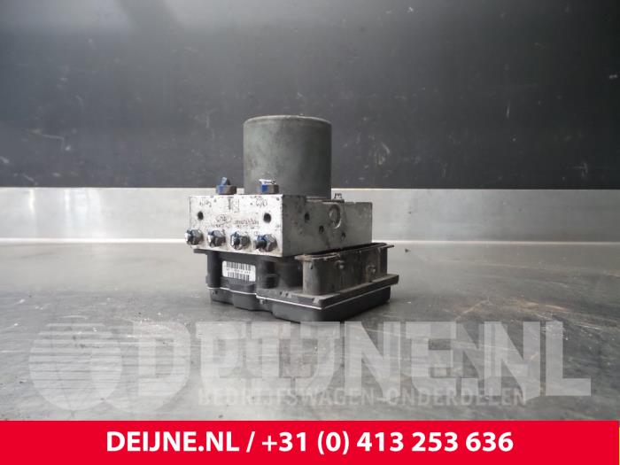 Gebruikte ABS Pomp Ford Transit Prijs € 36,30 Inclusief btw aangeboden door van Deijne Onderdelen Uden B.V.