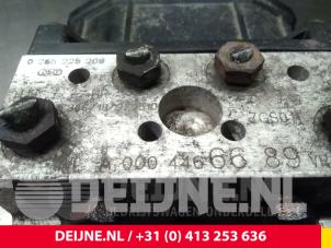Mercedes Vito ABS Pumpe O56113 foto 4