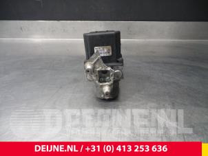 Mercedes Vito ABS Pumpe O56114 foto 2