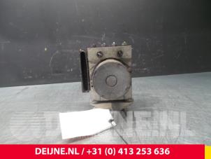 Mercedes Vito ABS Pumpe O56130 foto 2
