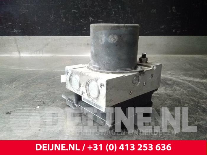 Mercedes Vito ABS Pomp O56135