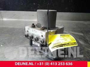 Mercedes Vito ABS Pomp O56135 foto 2