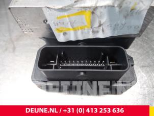 Mercedes Citan ABS Pomp O56138 foto 3