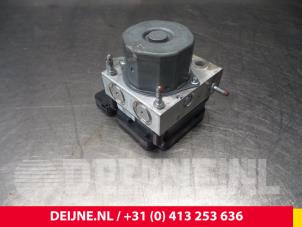 Mercedes Citan ABS Pomp O56138 foto 2