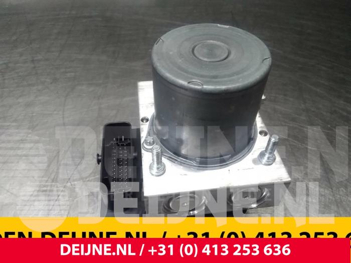 Mercedes Vito ABS pump O56145