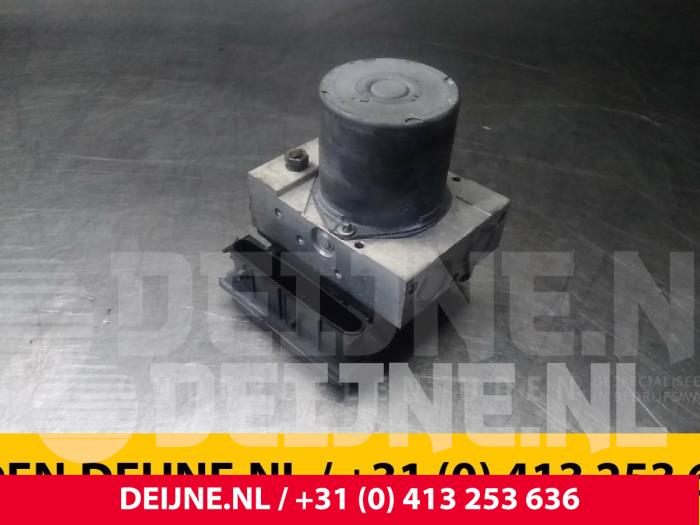 Mercedes Sprinter ABS Pomp O56155