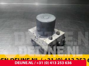Mercedes Sprinter ABS Pomp O56155 foto 2