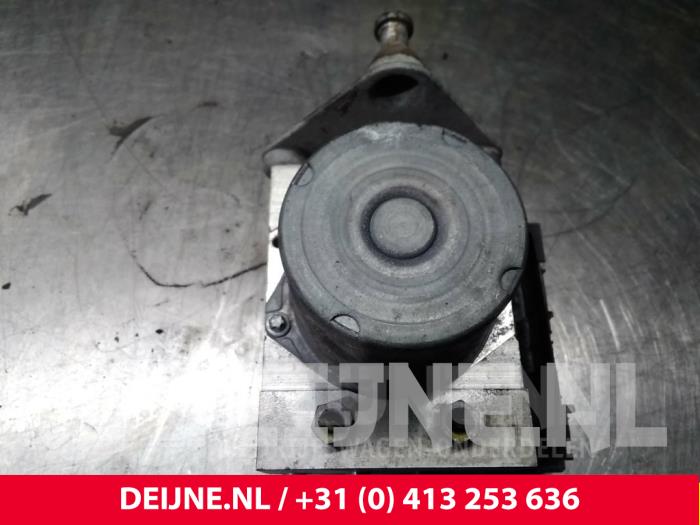 Mercedes Sprinter ABS Pomp O56157