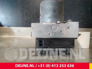 Mercedes Sprinter ABS Pumpe O56159 foto 3