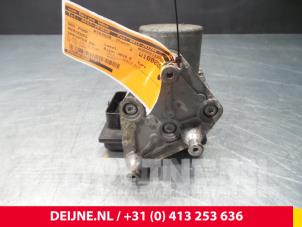 Mercedes Sprinter ABS Pomp O56169 foto 2