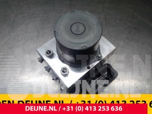 Gebruikte ABS Pomp Mercedes Sprinter 3,5t (907.6/910.6) 311 CDI 2.1 D FWD Prijs € 302,50 Inclusief btw aangeboden door van Deijne Onderdelen Uden B.V.