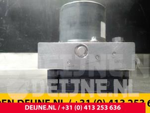 Mercedes Sprinter ABS pump O56180 photo 3
