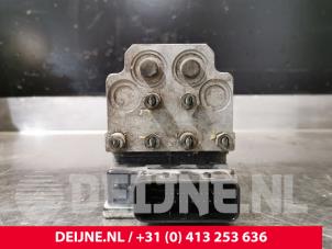 Gebruikte ABS Pomp Opel Movano 2.5 CDTI Prijs € 96,80 Inclusief btw aangeboden door van Deijne Onderdelen Uden B.V.