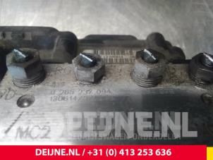Opel Movano ABS Pomp O56246 foto 4