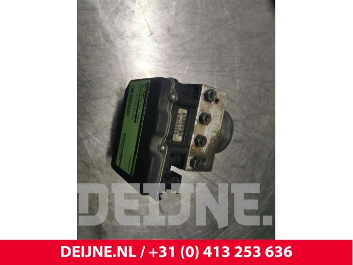 Volkswagen Crafter ABS pump O56286