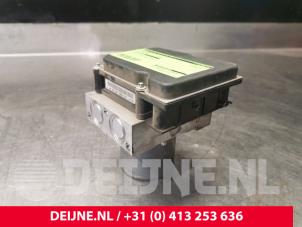 Volkswagen Crafter ABS Pomp O56286 foto 2