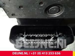 Volkswagen Caddy ABS pump O56333 photo 3